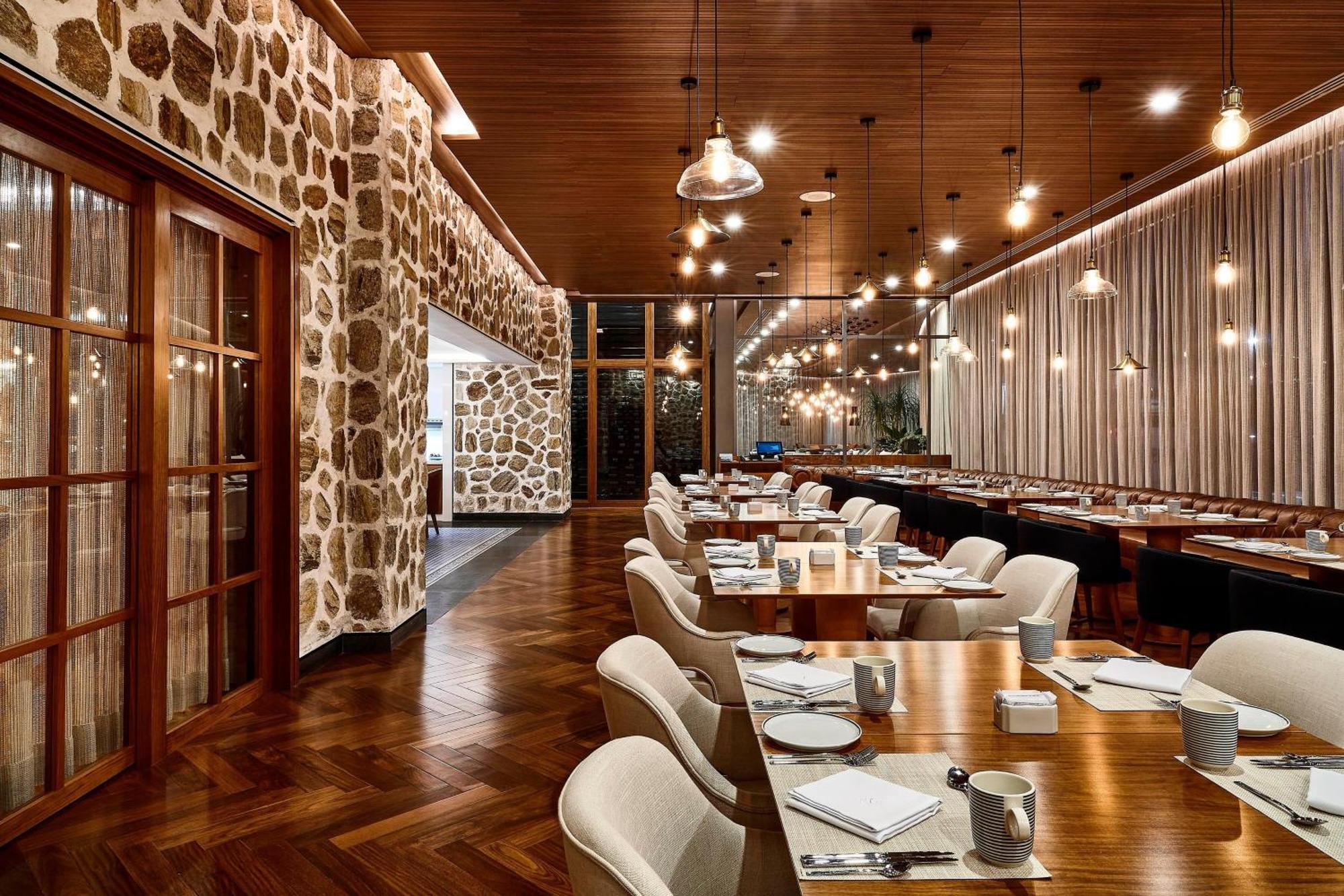 Sheraton Santos Hotel Eksteriør bilde The interior of the restaurant