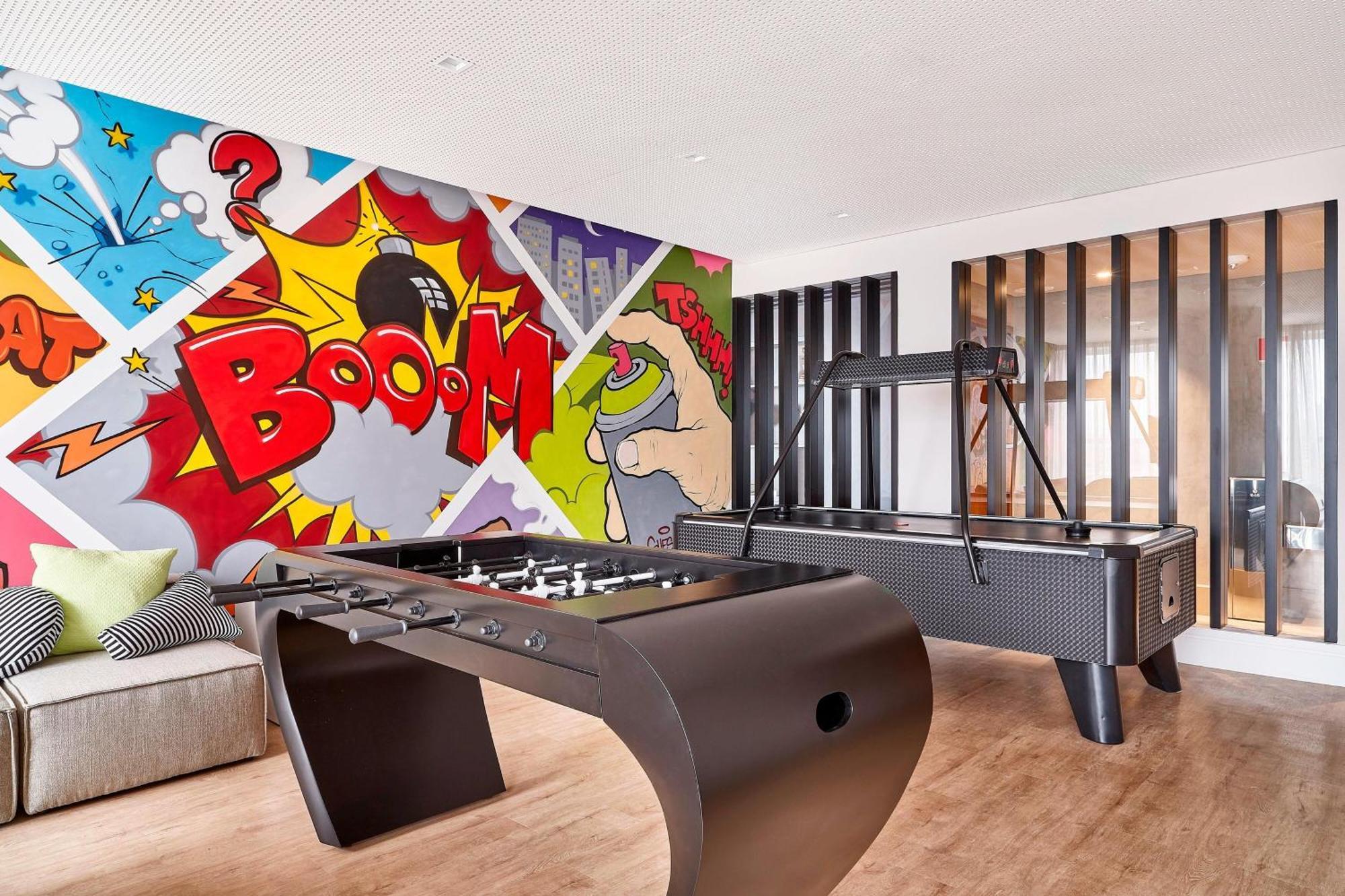 Sheraton Santos Hotel Eksteriør bilde The games room